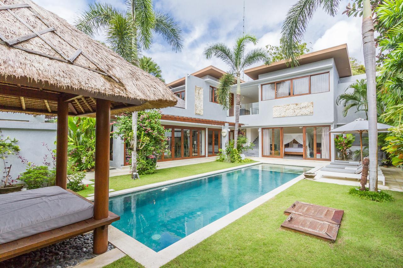 Villa Pierrot Seminyak  Exterior photo