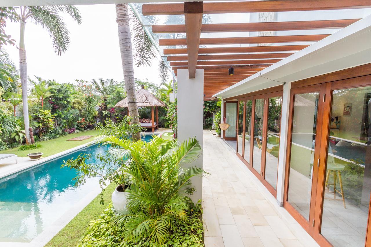 Villa Pierrot Seminyak  Exterior photo