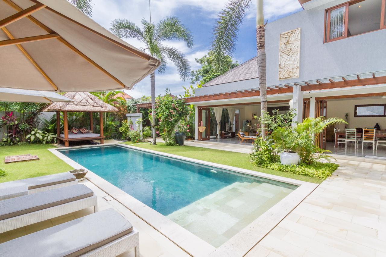 Villa Pierrot Seminyak  Exterior photo