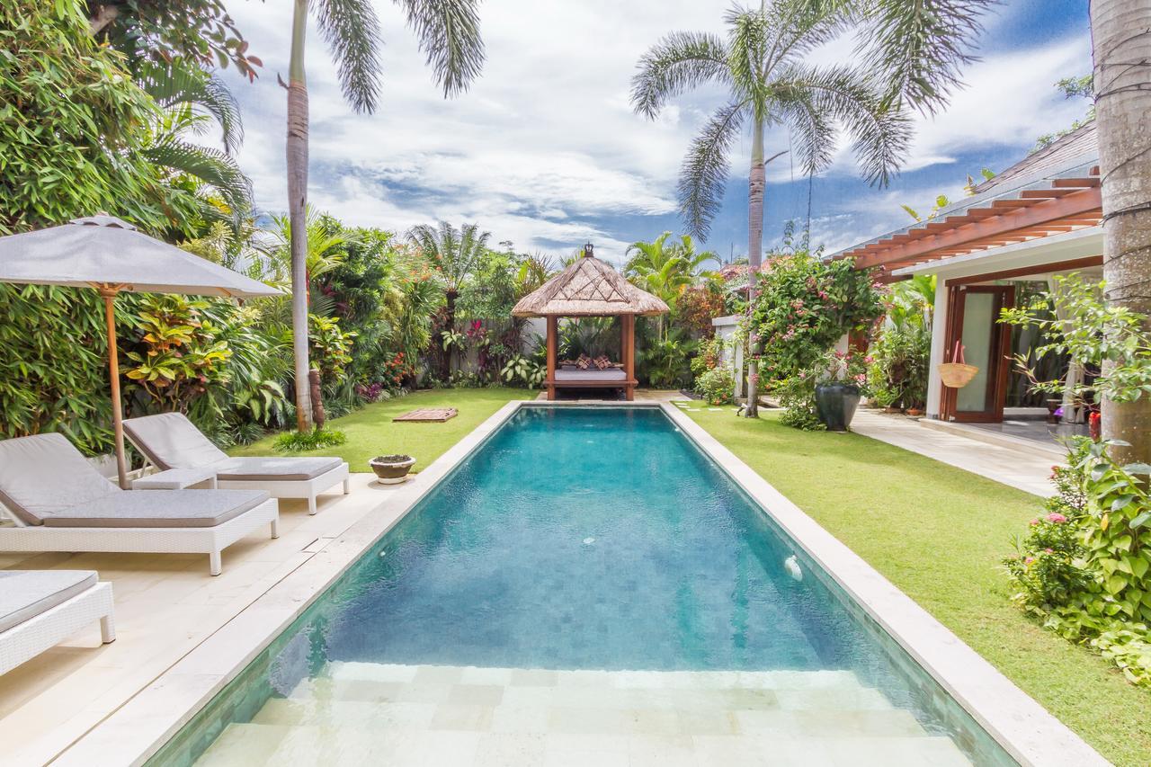 Villa Pierrot Seminyak  Exterior photo