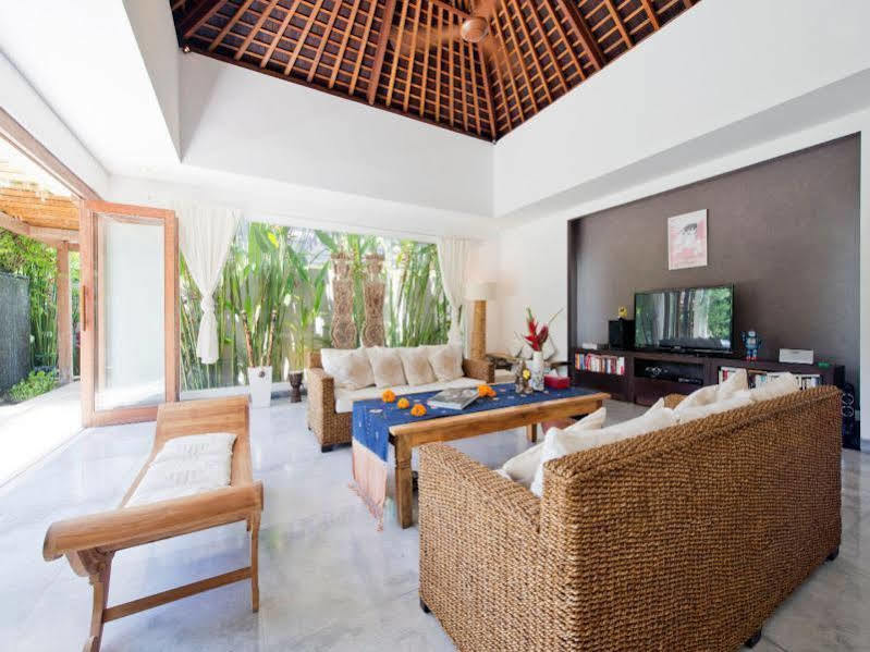 Villa Pierrot Seminyak  Exterior photo